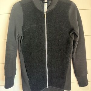 Lululemon Stand Out Sherpa Jacket size 2 Black